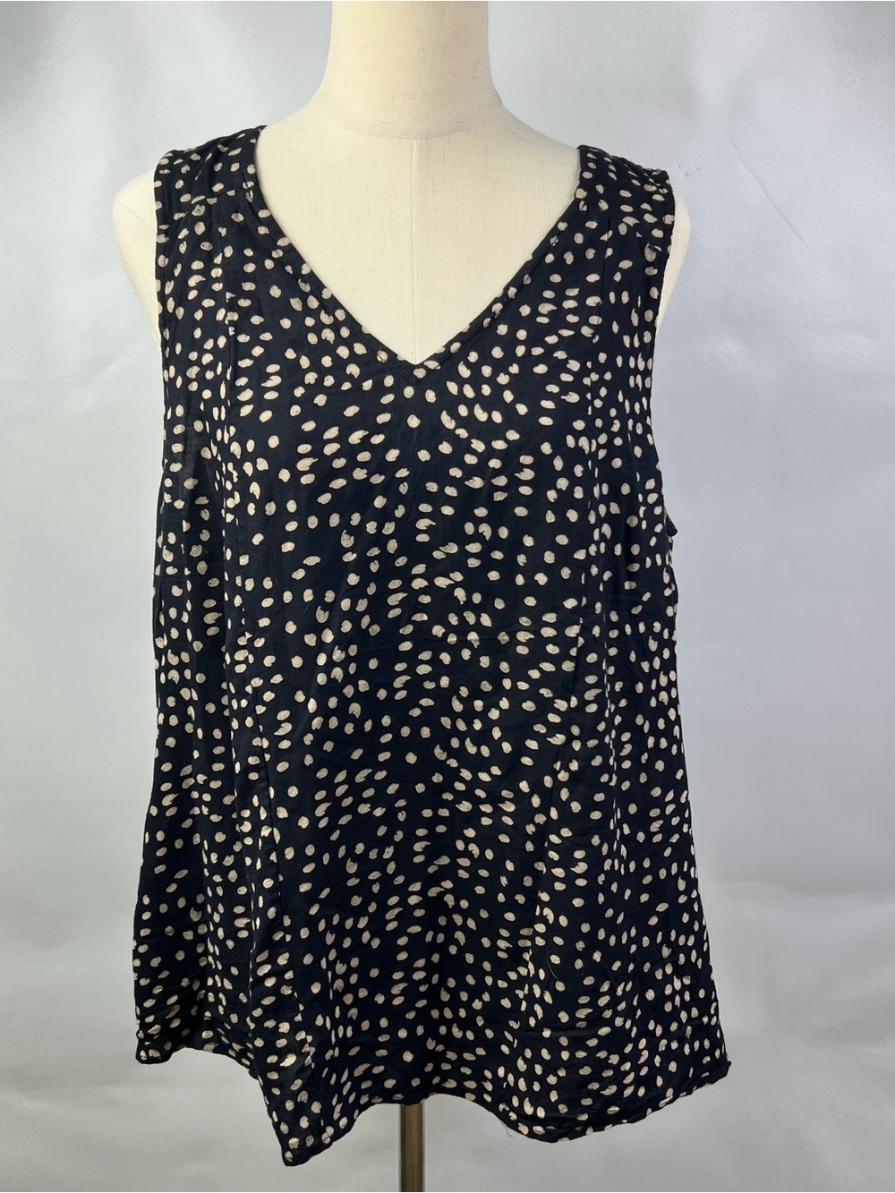 Lucky Brand Women Black Tan Polka Dot Pleated V-Neck Sleeveless Blouse Size L